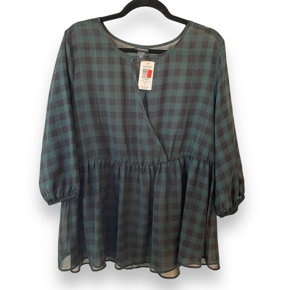 Torrid Sheer Size 2 Plaid Shirt. NWT Black/Green Plaid. 3/4 Sleeves.